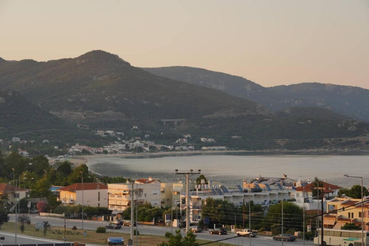 Venetia Luxury Villa Nea Iraklitsa Eksteriør bilde